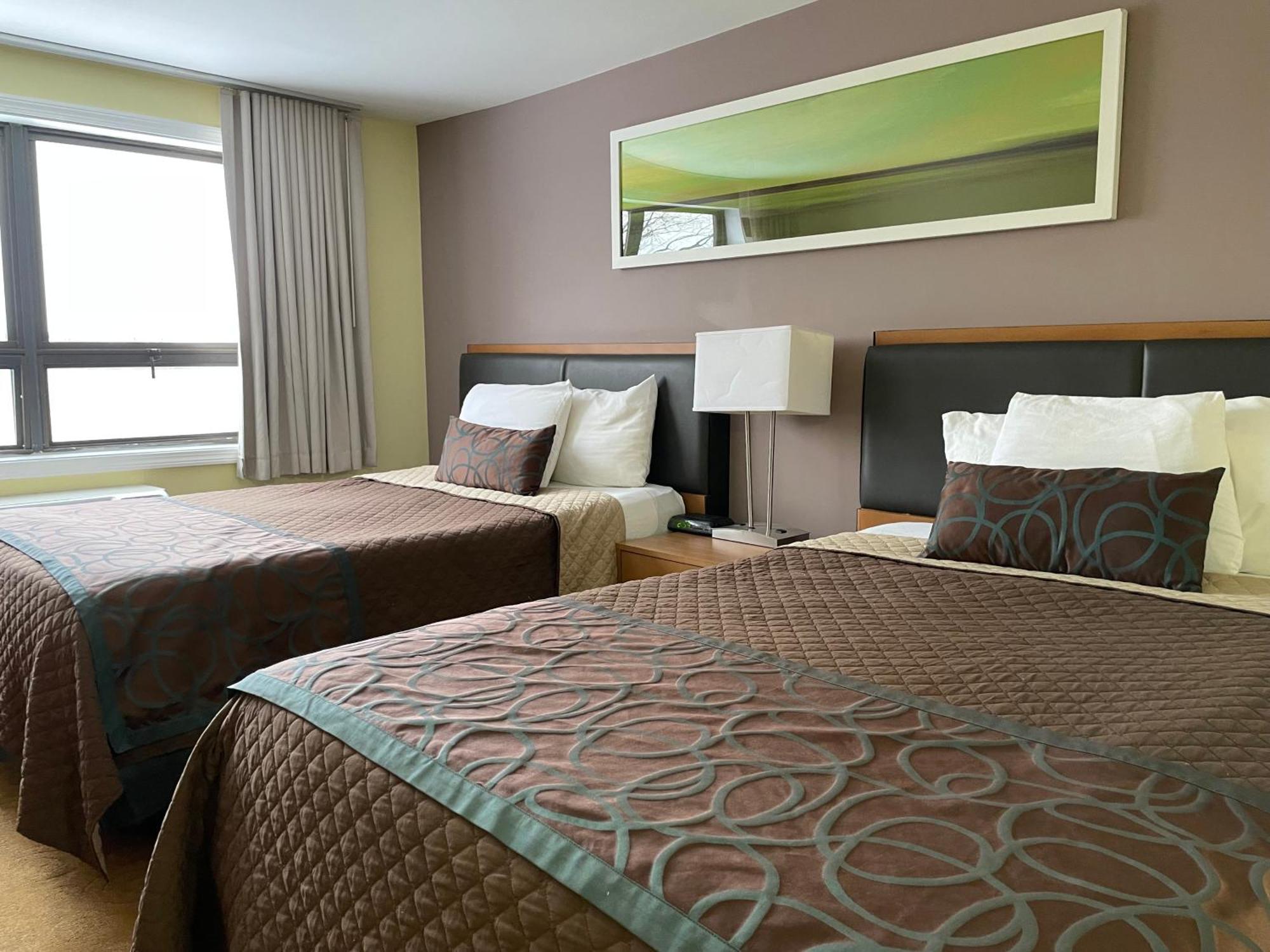 Lakeside Inn Уейкфийлд Екстериор снимка