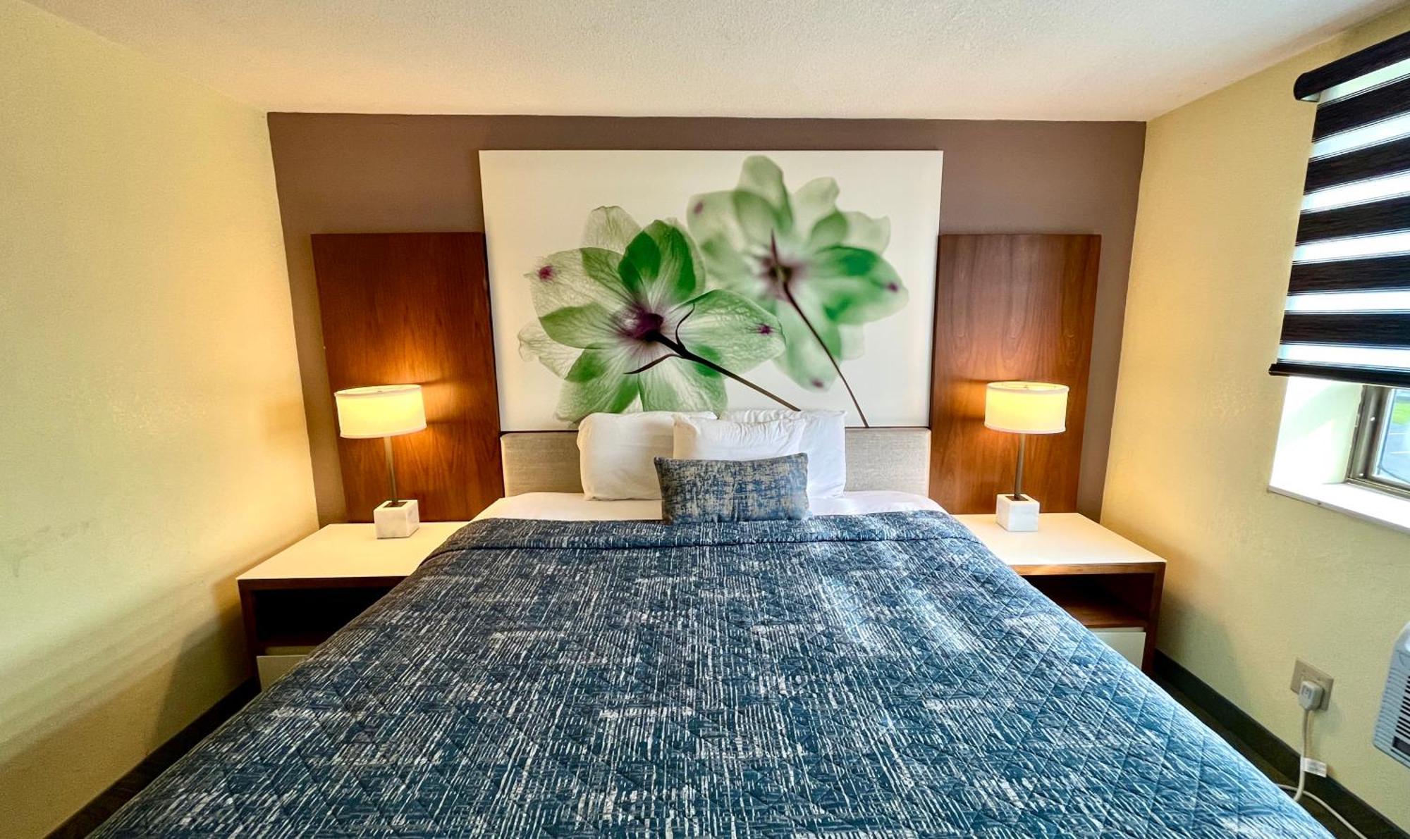 Lakeside Inn Уейкфийлд Екстериор снимка